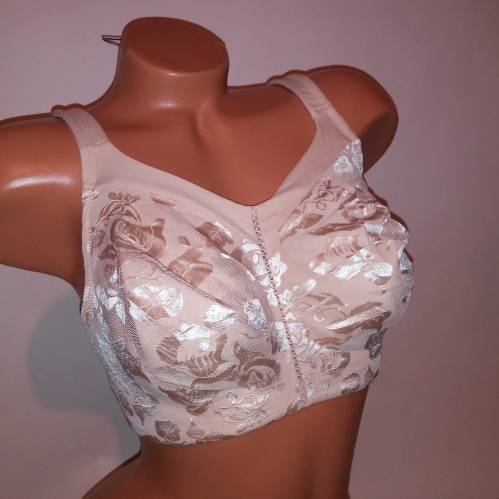Wacoal Bra 38DDD Unlined Lace Minimizer Wireless